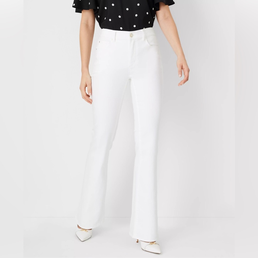 Ann Taylor Mid Rise Boot Jeans in White NWT size 6